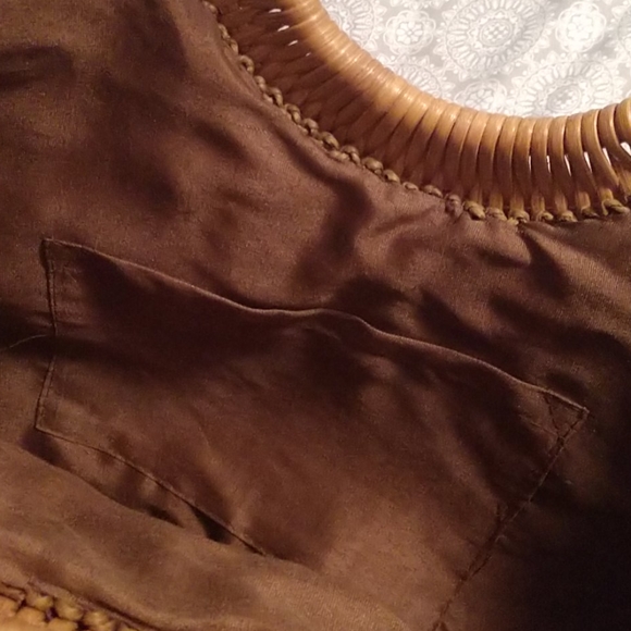 Brown Jute Handbag 👜 w/Round Wooden Handles - Picture 6 of 9